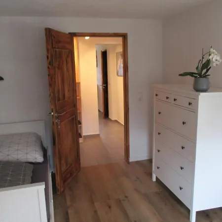 Roesch Apartment *
